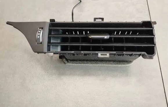 Audi A4 S4 B9 8W Dashboard side air vent grill/cover trim 09632005