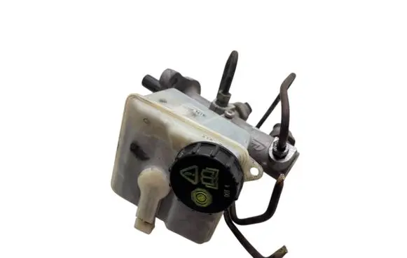 Master brake cylinder