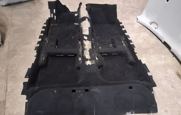 Volkswagen Jetta VI Front floor carpet liner 5C7863367E