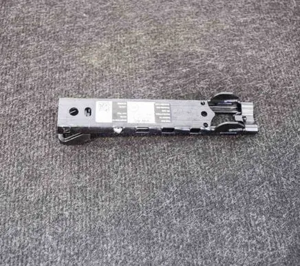 Volkswagen PASSAT B8 Seat belt adjustment motor 4M0857819