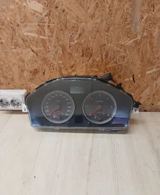 Volvo V50 Speedometer (instrument cluster) 30710071 100391 C0889