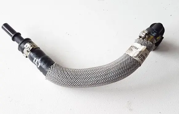 Jaguar F-Pace Fuel return line/hose G4D39B337CC