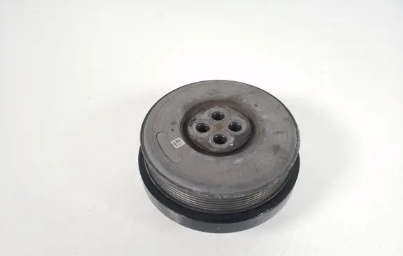 Mercedes-Benz C W205 Crankshaft pulley A6510351712