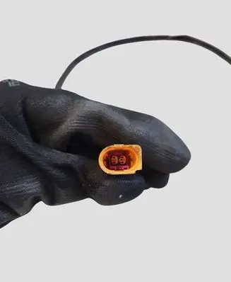 Skoda Octavia Mk2 (1Z) Exhaust gas temperature sensor 03L906088CC