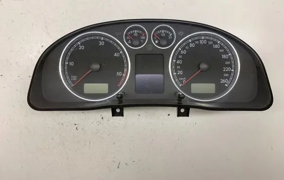 Volkswagen PASSAT B5.5 Speedometer (instrument cluster) 3B0920829D