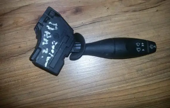 Ford Focus Wiper control stalk
