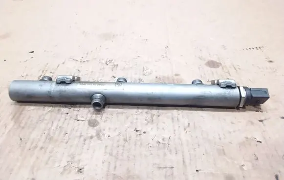 Mercedes-Benz Vito Viano W639 Fuel main line pipe A6420702595 0932700352
