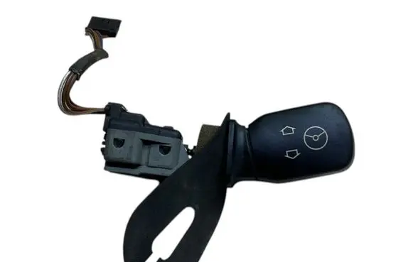 BMW 5 E39 Steering wheel adjustment handle/lever 8365304