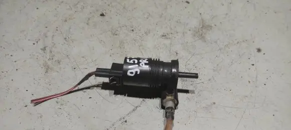 Nissan Primera Windscreen/windshield washer pump 30971519