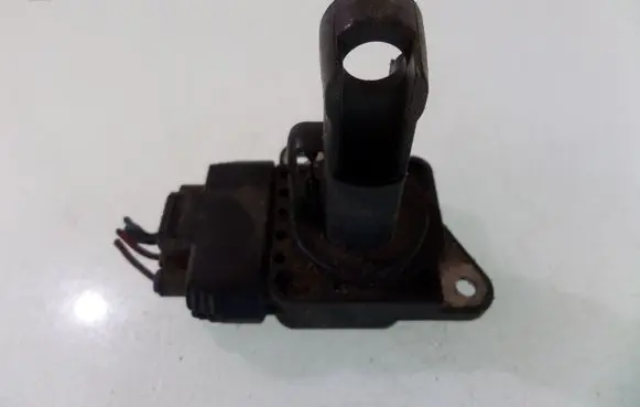 Toyota Corolla E120 E130 Mass air flow meter 2220422010 1974002030