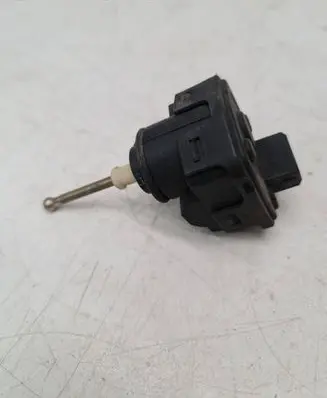 Audi A6 S6 C4 4A Headlight level adjustment motor 00728210