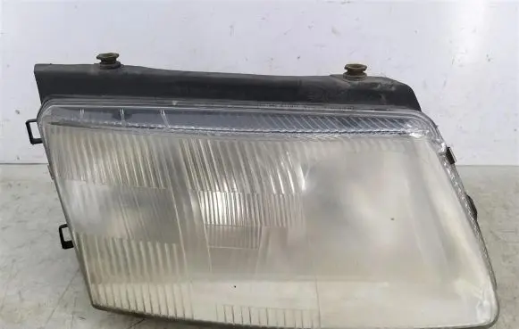 Volkswagen PASSAT B5 Headlight/headlamp