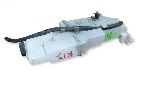 Nissan Micra Brake fluid reservoir 