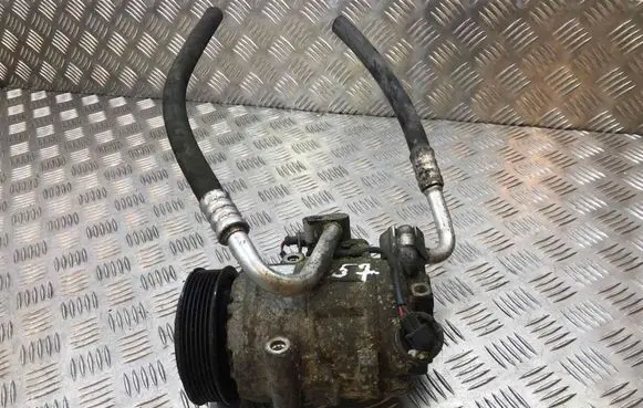 Volkswagen Polo IV 9N3 Air conditioning (A/C) compressor (pump) 6Q0820808G