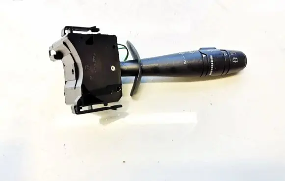 Renault Laguna II Wiper control stalk 8200012244