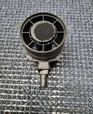 BMW 3 E90 E91 Mass air flow meter 8509724 0281006146 277977341