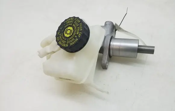 Mercedes-Benz C W204 Master brake cylinder A2044300501