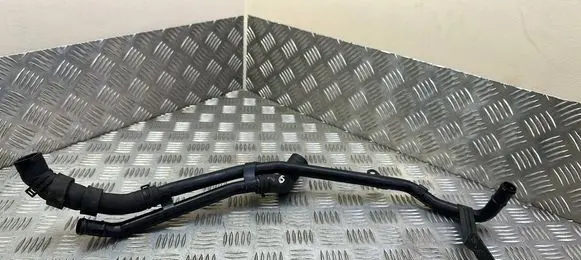 Engine coolant pipe/hose