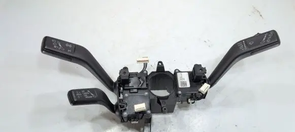 Volkswagen PASSAT B7 Wiper turn signal indicator stalk/switch 3C9953501BG