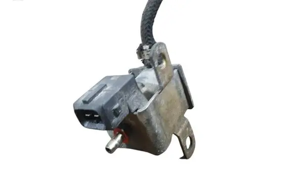 Audi A3 S3 8L Turbo solenoid valve 028906283J