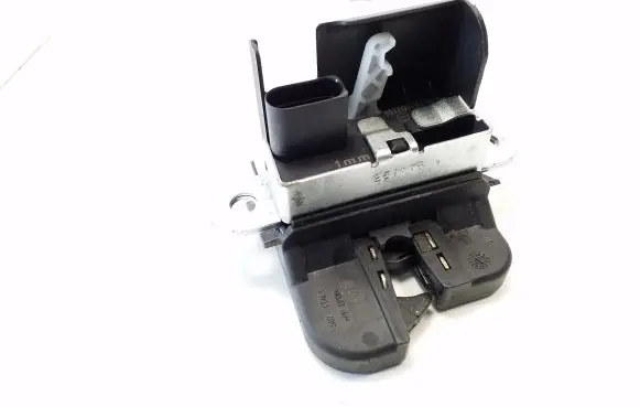 Volkswagen Golf VII Tailgate/trunk/boot lock/catch/latch 5G6827505