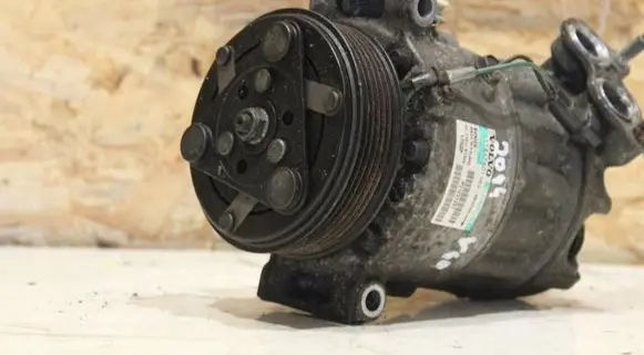 Volvo V40 Air conditioning (A/C) compressor (pump) 31291251