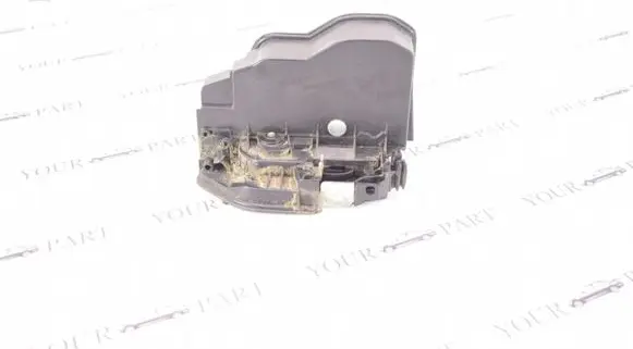 BMW X3 F25 Front door lock 7318416