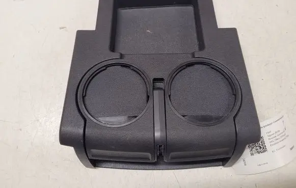 Cup holder front