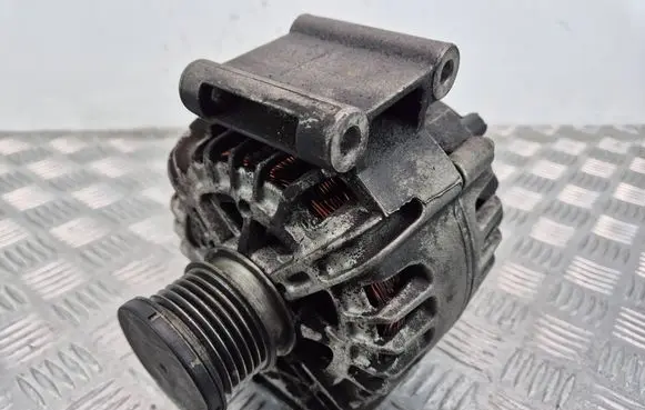 Mercedes-Benz C W204 Generator/alternator A0009063000 2608896A 310012189