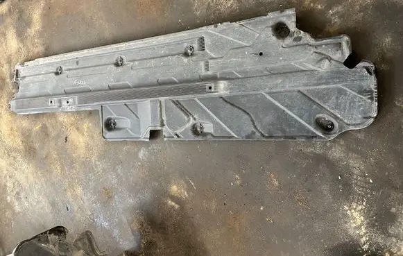 Mercedes-Benz GLK (X204) Side bottom protection A2046100108