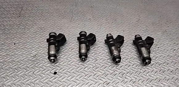Peugeot 206+ Fuel injectors set IPM002