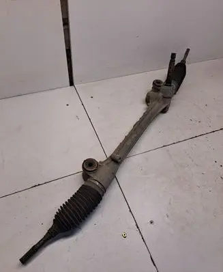Toyota Yaris Steering rack F800000672