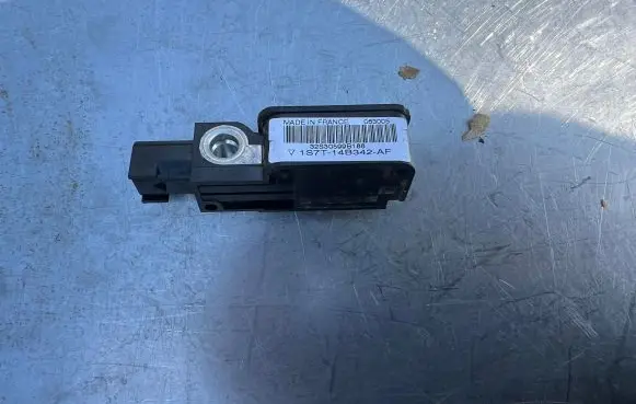 Ford Mondeo Mk III Airbag deployment crash/impact sensor 1S7T14B342AF 063005