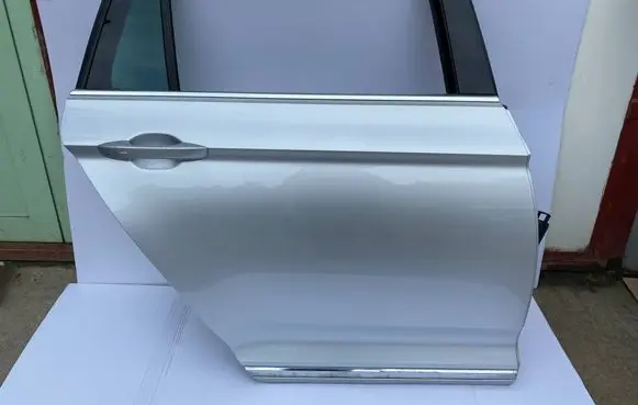 Volkswagen PASSAT B8 Rear door 3G9833312FLA7W 3G9833312F LA7W