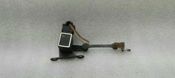 Mercedes-Benz SL R230 Headlight/headlamp level sensor A0025428818