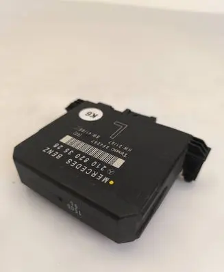 Mercedes-Benz E W210 Door control unit/module 2108203526 354267
