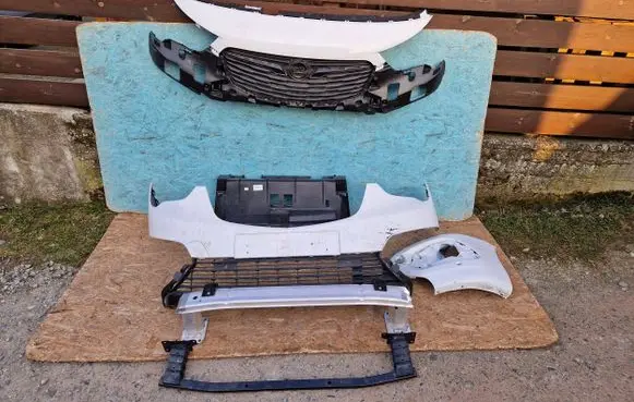 Opel Combo E Front bumper