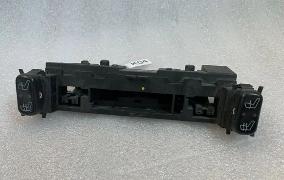 Mercedes-Benz E W210 Seat heating switch 2108200051