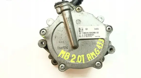 Mercedes-Benz A W176 Vacuum pump A1331800501
