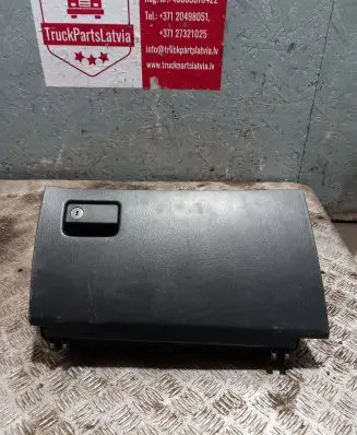 Toyota RAV 4 (XA30) Glove box lid/cover 5555042040 T10044