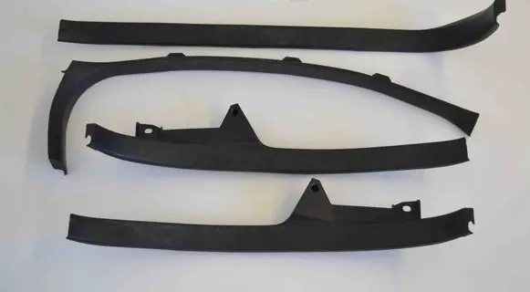 Subaru Outback sill trim set (inner) 94060AG030 94061AG000