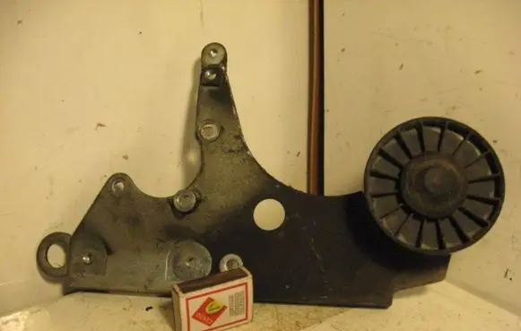 Renault Safrane Timing belt tensioner 20I4C16V