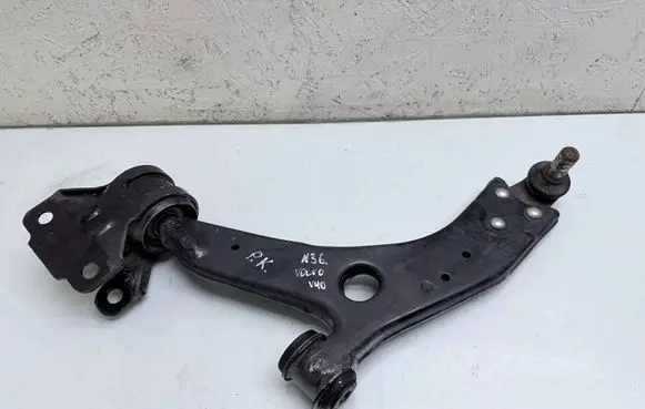 Volvo V40 Front lower control arm/wishbone 