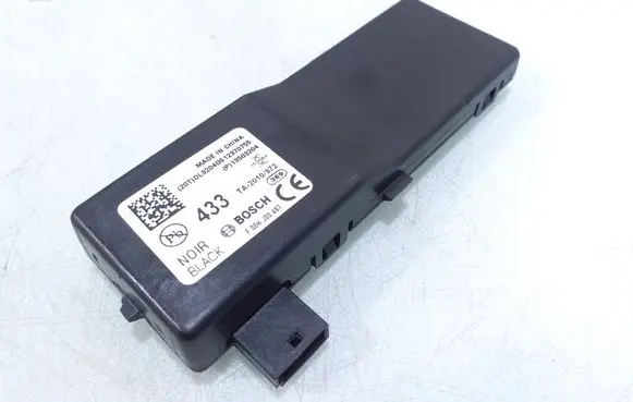 Chevrolet Orlando Door central lock control unit/module 13503204