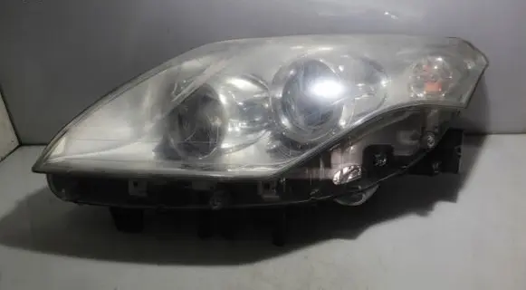 Renault Laguna III Headlight/headlamp