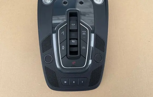 Audi Q7 4M Front seat light 4M0947135CP
