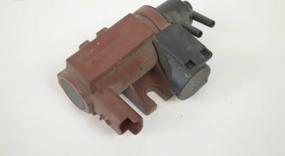 Ford Focus Turbo solenoid valve 6G9Q9E882CA