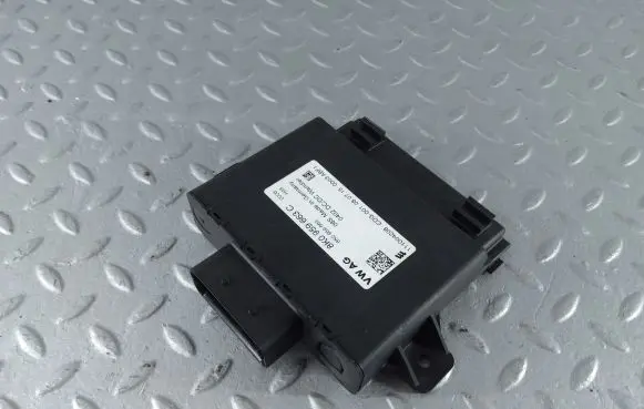 Audi A8 S8 D4 4H Voltage converter/converter module 8K0959663C 8K0959663