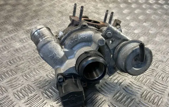 Peugeot 5008 Turbo V762045580 53039700217 50214485