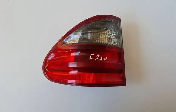 Mercedes-Benz E W210 Rear/tail lights A2108205364 3206 324001